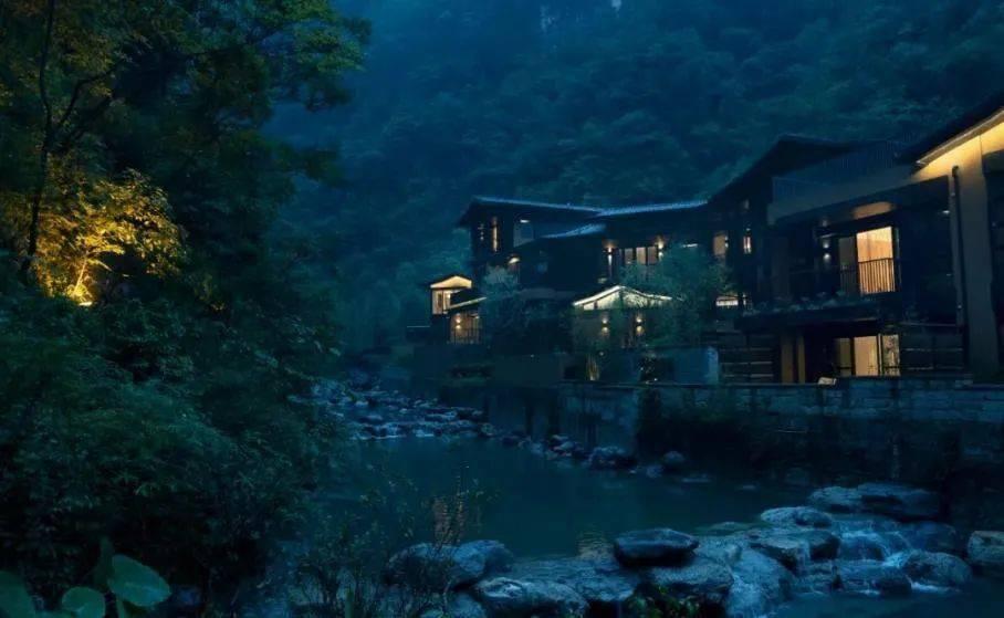 谁言寸草心后面下一句